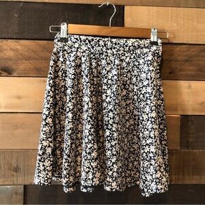 Hollister floral velvet skirt size xs